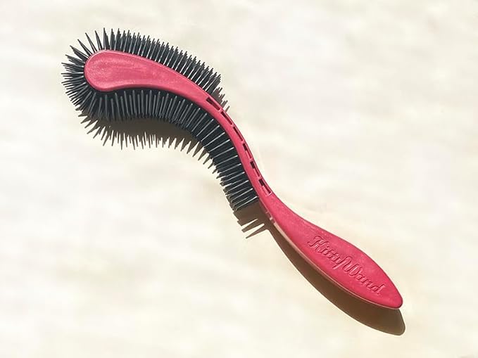 Cat Brush, Blue. Designed for Comfort, Created for Results. This innovative grooming brush features multi contoured shapes that gently adapt to your cats body for stress free grooming.