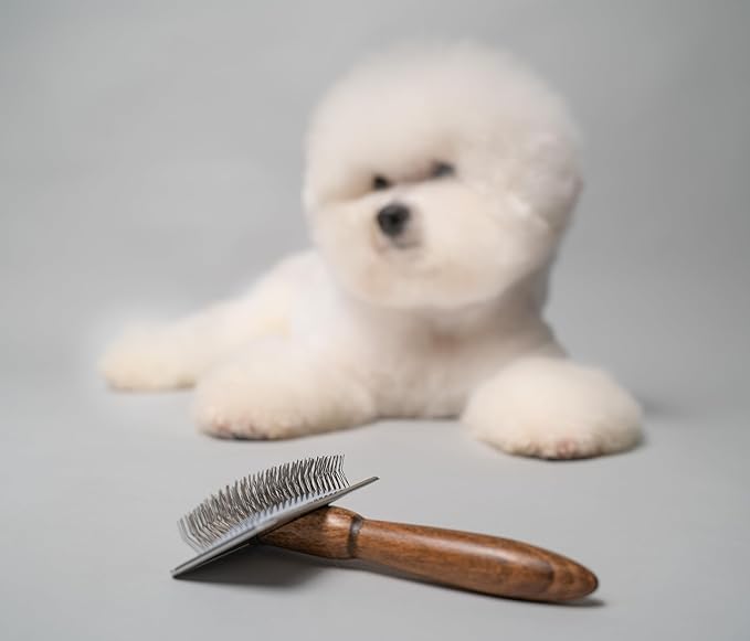 Tauro Pro Line Wooden Dog Brush for Shedding - Long & Short Hair Deshedding & Detangling Brown Slicker Brush for Dog & Cat Grooming - Flexible Cushion & Lightweight, Ideal for All Coat Types, M