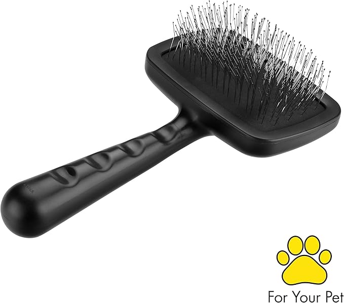 Tweezerman Dog and Cat Slicker Brush for Pets, Grooming Brush with Coated Bristles to Prevent Scratching and Ergonomic Handle