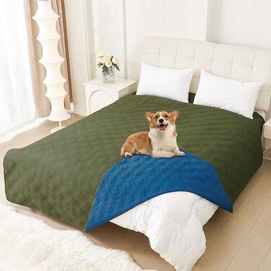 hyha Waterproof Dog Blanket, Reversible Pet Bed Blanket, Soft Sofa Couch Cover for Dogs Washable, Waterproof Pet Couch Covers for Sofa Puppy Cats Furniture Protector(82"x120", Green/Navy Blue)