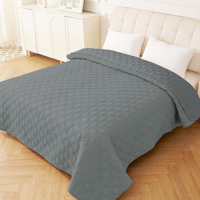 hyha Waterproof Dog Bed Blanket, Soft Pet Blankets, Waterproof Couch Cover for Dogs, Reversible Sofa Covers Washable for Furniture (52x82 Inch, Dark Grey/Dark Grey)