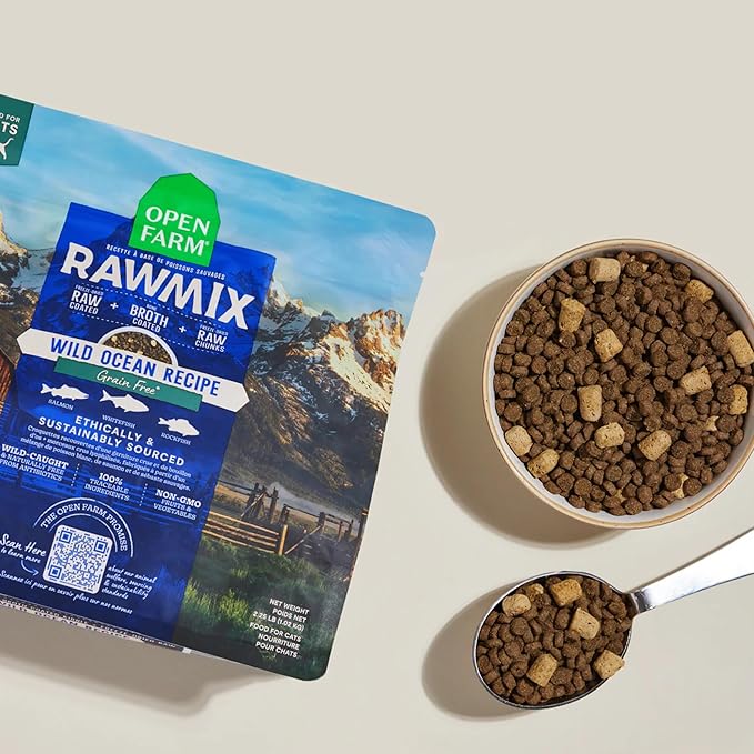 Open Farm, RawMix Dry Cat Food, Protein-Packed Kibble Coated in Bone Broth with Freeze Dried Raw Chunks, for Indoor & Outdoor Cats, Wild-Caught Whitefish, Salmon & Rockfish Recipe, 2.25lb Bag
