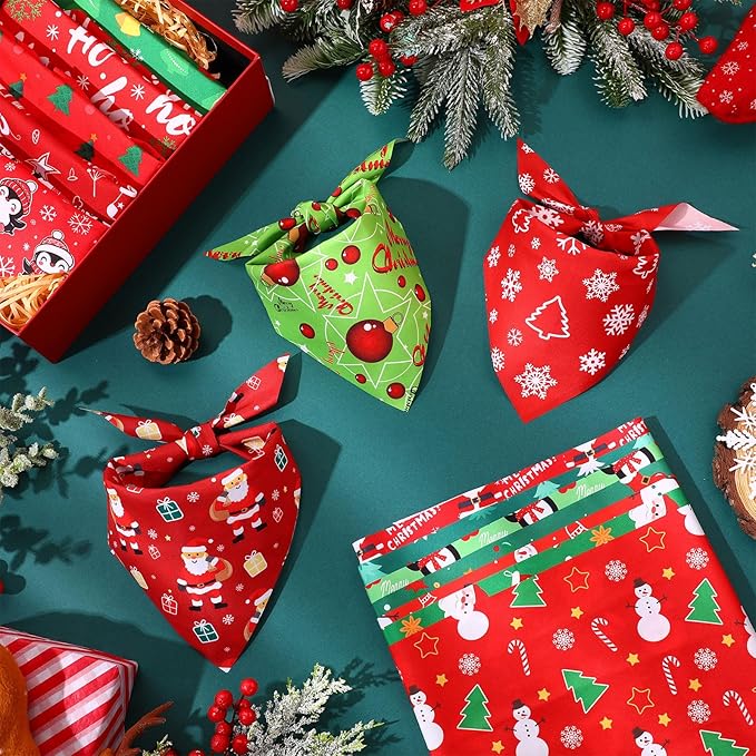 Preboun 200 Pcs Christmas Dog Bandanas Bulk Xmas Red and Green Bandanas for Dogs Triangle Kerchief Bibs Scarf Set for Pet Christmas Costume Photo Props Accessories Pet Shops, 25 Styles