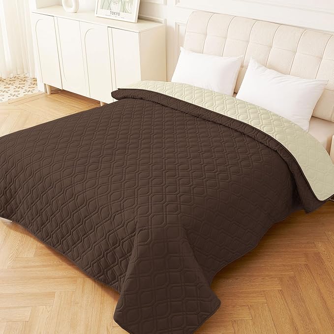 hyha Waterproof Dog Bed Blanket, Soft Pet Blankets, Waterproof Couch Cover for Dogs, Reversible Sofa Covers Washable for Furniture (52x82 Inch, Chocolate/Beige)